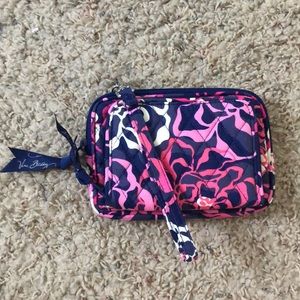 VERA BRADLEY DELUXE RFID ALL TOGETHER CROSSBODY